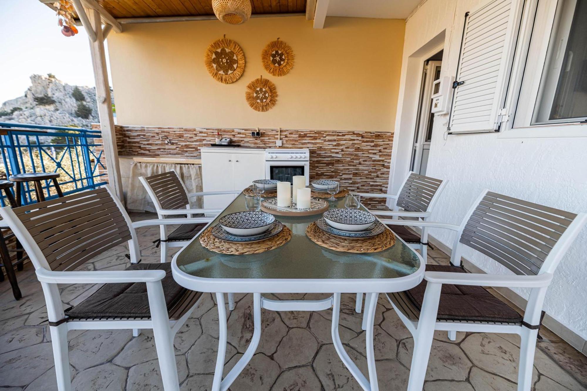 Aperanto Galazio Apartment อาร์คานเยโลส ภายนอก รูปภาพ